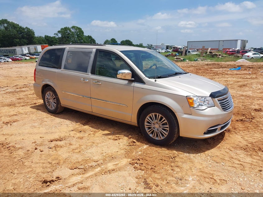 2015 Chrysler Town & country VIN 2C4RC1CG0FR645646 IAAI salvage auction — HAIL, Salvage Title, sold $2,050 on 2026-08-24 (photo 1)
