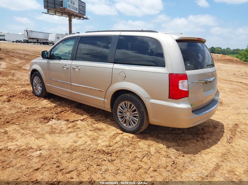 2015 Chrysler Town & country VIN 2C4RC1CG0FR645646 IAAI salvage auction — HAIL, Salvage Title, sold $2,050 on 2026-08-24 (photo 3)