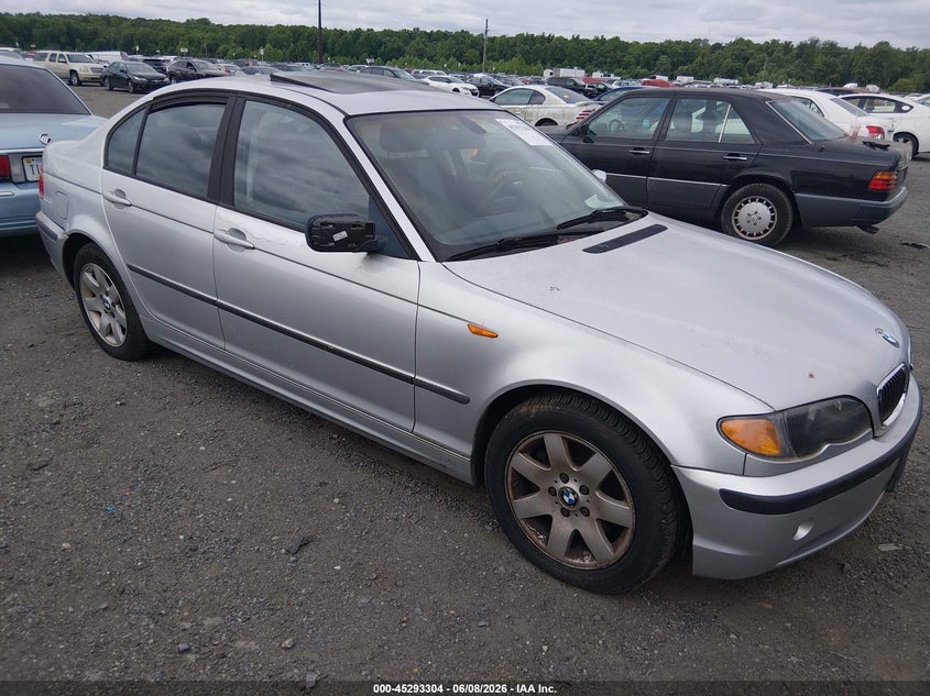 2004 BMW 3 series VIN WBAEU334X4PM61095 IAAI salvage auction — NORMAL WEAR, Clear (Delaware), sold $300 on 2026-07-20 (photo 1)