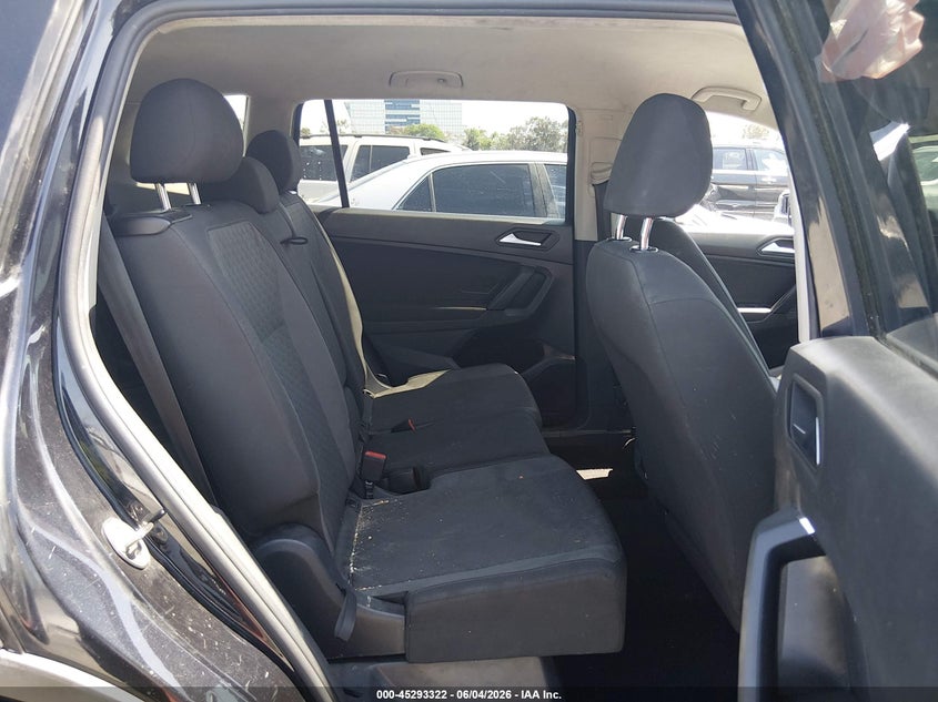 2019 Volkswagen Tiguan VIN 3VV1B7AX3KM087025 IAAI salvage auction — VANDALISM, Salvage Title, sold $2,850 on 2026-07-09 (photo 8)