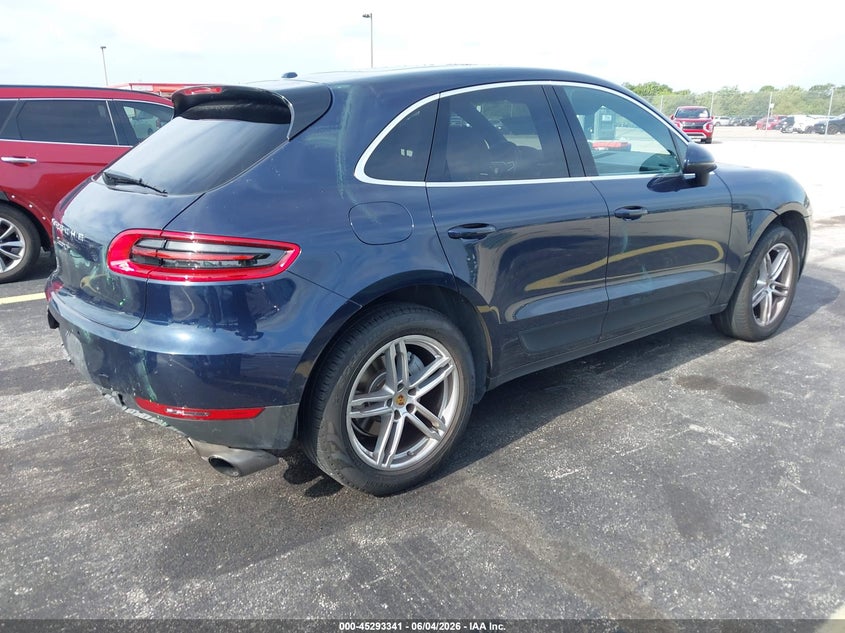 2018 Porsche Macan VIN WP1AB2A56JLB35079 IAAI salvage auction — REAR END, Rebuildable (Florida), sold $9,650 on 2026-07-24 (photo 4)
