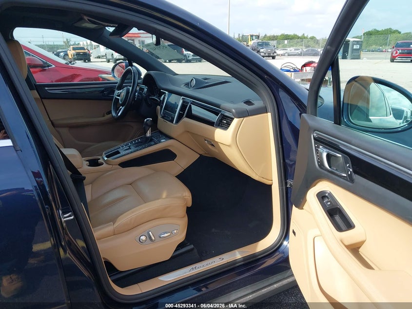 2018 Porsche Macan VIN WP1AB2A56JLB35079 IAAI salvage auction — REAR END, Rebuildable (Florida), sold $9,650 on 2026-07-24 (photo 5)