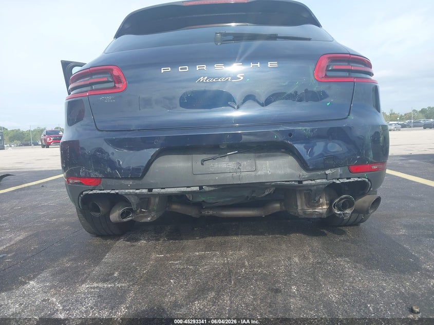 2018 Porsche Macan VIN WP1AB2A56JLB35079 IAAI salvage auction — REAR END, Rebuildable (Florida), sold $9,800 on 2026-07-24 (photo 6)