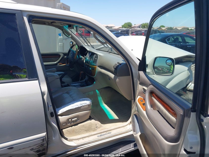 2004 Lexus Lx 470 VIN JTJHT00W443540743 IAAI salvage auction — FRONT END, Salvage (Arizona), sold $3,150 on 2026-08-28 (photo 5)