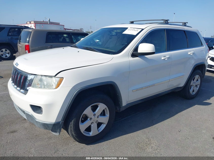 2011 Jeep Grand cherokee VIN 1J4RS4GGXBC684689 IAAI salvage auction — RIGHT SIDE, Salvage (California), sold $1,650 on 2026-07-09 (photo 2)