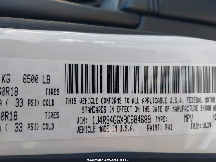 2011 Jeep Grand cherokee VIN 1J4RS4GGXBC684689 IAAI salvage auction — RIGHT SIDE, Salvage (California), sold $1,650 on 2026-07-09 (photo 9)