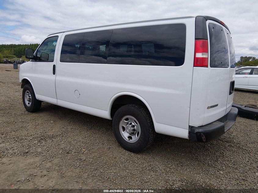 2018 Chevrolet Express VIN 1GAWGEFP6J1220013 IAAI salvage auction — FRONT END, Salvage (Oregon), sold $2,350 on 2026-07-10 (photo 3)