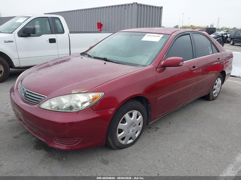 2006 Toyota Camry VIN 4T1BE32K26U124150 IAAI salvage auction — NORMAL WEAR, Clear - Dealer Only (California), sold $425 on 2026-07-09 (photo 2)