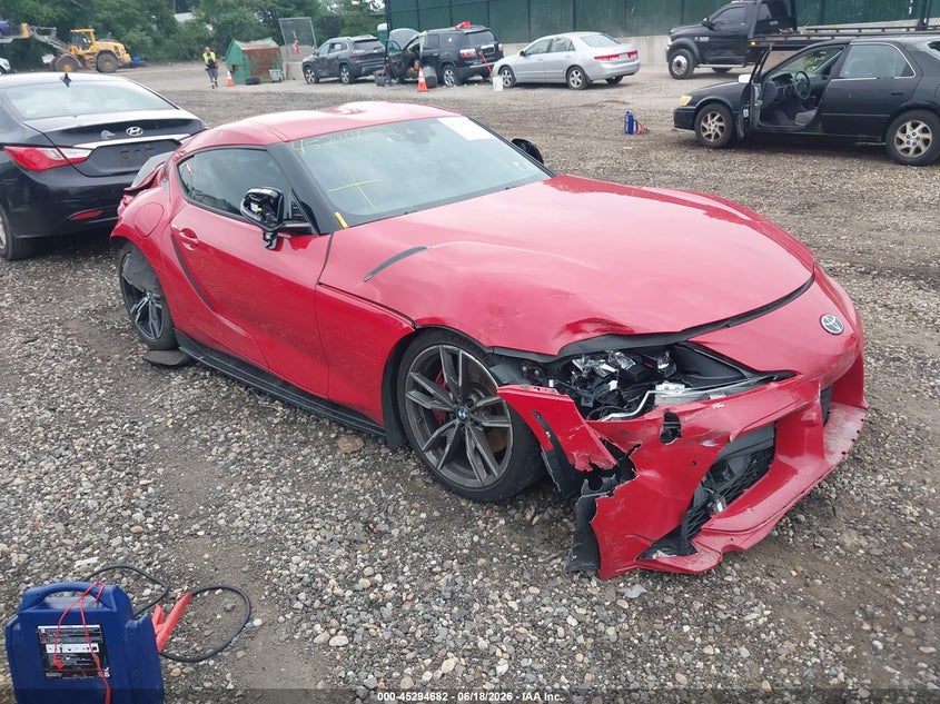 2021 Toyota Supra VIN WZ1DB0C04MW034924 IAAI salvage auction — FRONT & REAR, Salvage Title, sold $13,775 on 2026-08-04 (photo 1)