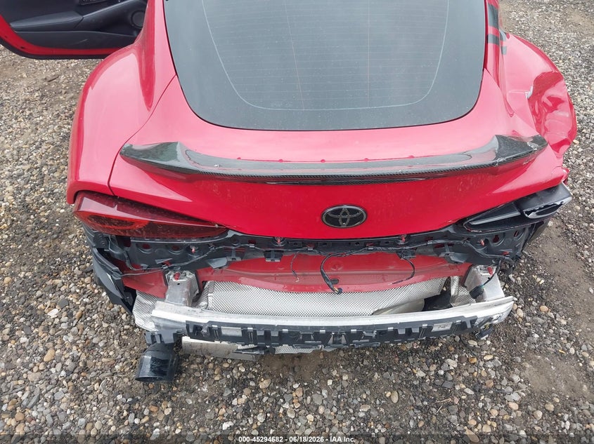 2021 Toyota Supra VIN WZ1DB0C04MW034924 IAAI salvage auction — FRONT & REAR, Salvage Title, sold $13,775 on 2026-08-04 (photo 6)