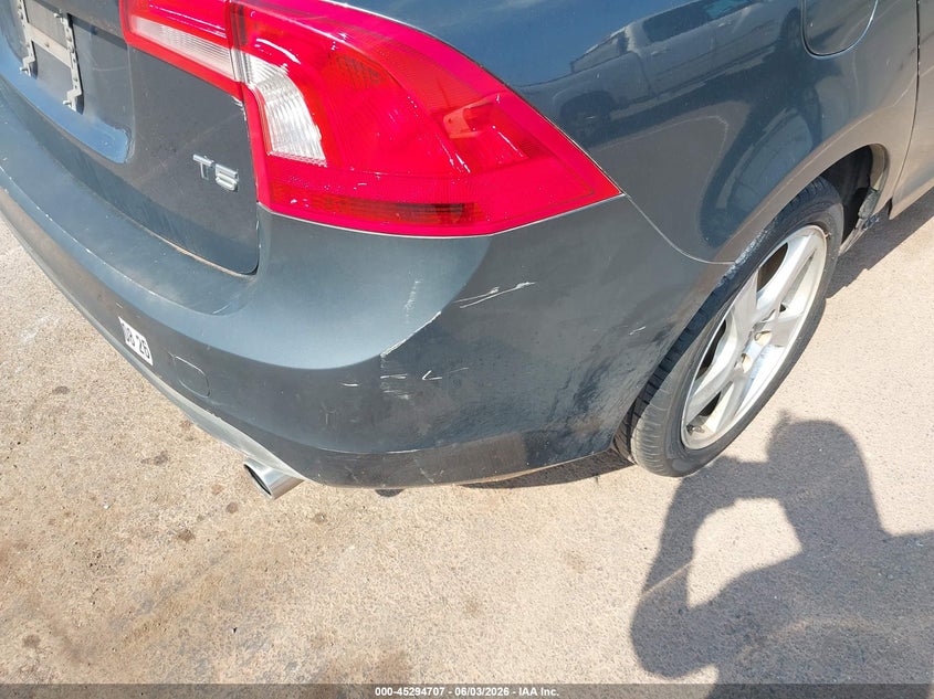 2012 Volvo S60 VIN YV1622FS7C2115870 IAAI salvage auction — NORMAL WEAR, Clear (Hawaii), sold $200 on 2026-07-14 (photo 6)