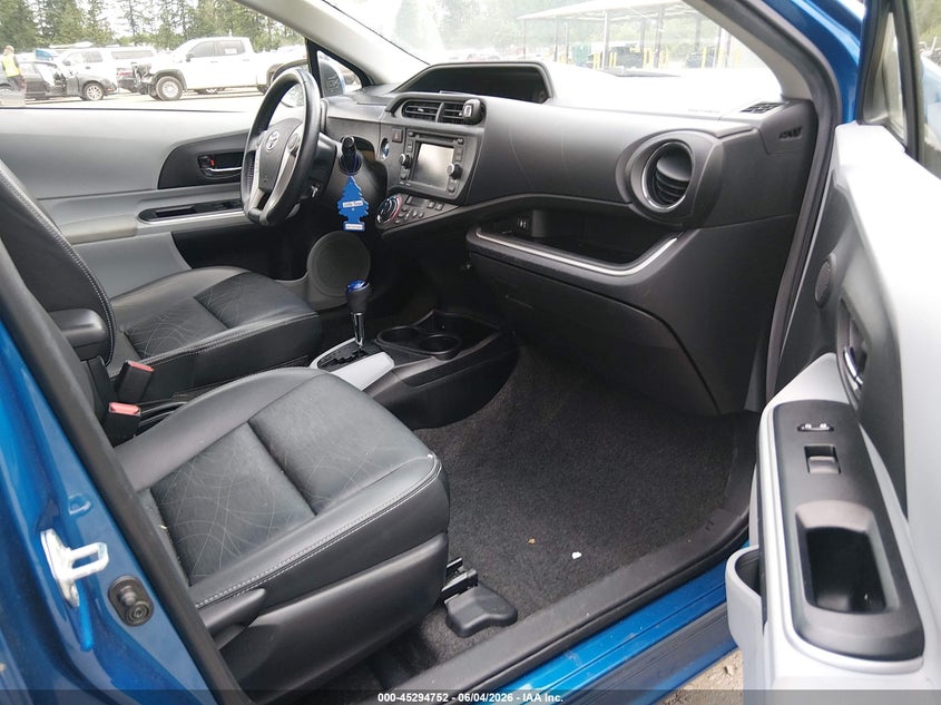 2014 Toyota Prius c VIN JTDKDTB30E1068905 IAAI salvage auction — FRONT END, Salvage Title, sold $1,950 on 2026-07-15 (photo 5)