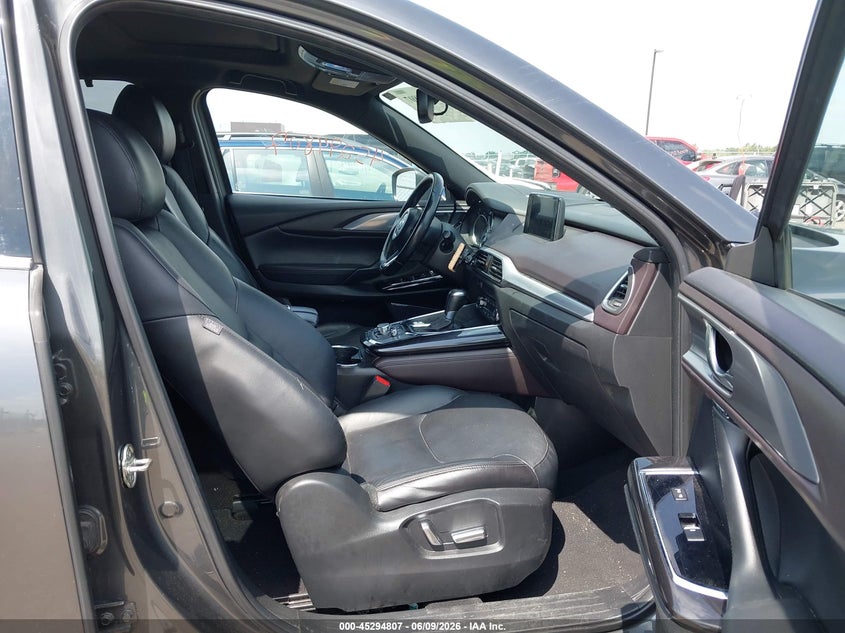 2017 Mazda Cx-9 VIN JM3TCBDY8H0138520 IAAI salvage auction — HAIL, Salvage (Minnesota), sold $7,700 on 2026-07-20 (photo 5)