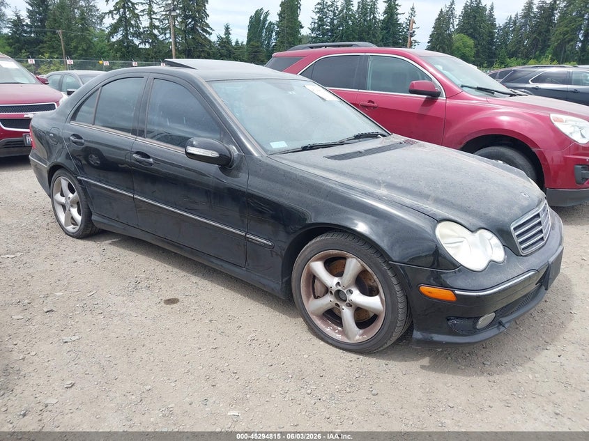 2006 Mercedes-benz C class VIN WDBRF52H56A825524 IAAI salvage auction — NORMAL WEAR, Clear (Washington), sold $425 on 2026-07-15 (photo 1)