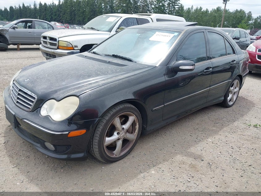 2006 Mercedes-benz C class VIN WDBRF52H56A825524 IAAI salvage auction — NORMAL WEAR, Clear (Washington), sold $425 on 2026-07-15 (photo 2)