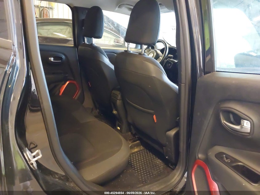 2019 Jeep Renegade VIN ZACNJBC1XKPJ91021 IAAI salvage auction — NORMAL WEAR, Clear (Michigan), sold $2,175 on 2026-07-14 (photo 8)