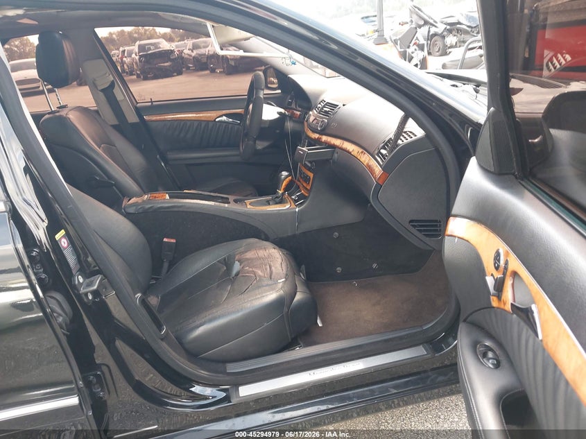 2008 Mercedes-benz E-class VIN WDBUF72X28B355303 IAAI salvage auction — NORMAL WEAR, Clear (Florida), sold $425 on 2026-07-23 (photo 5)