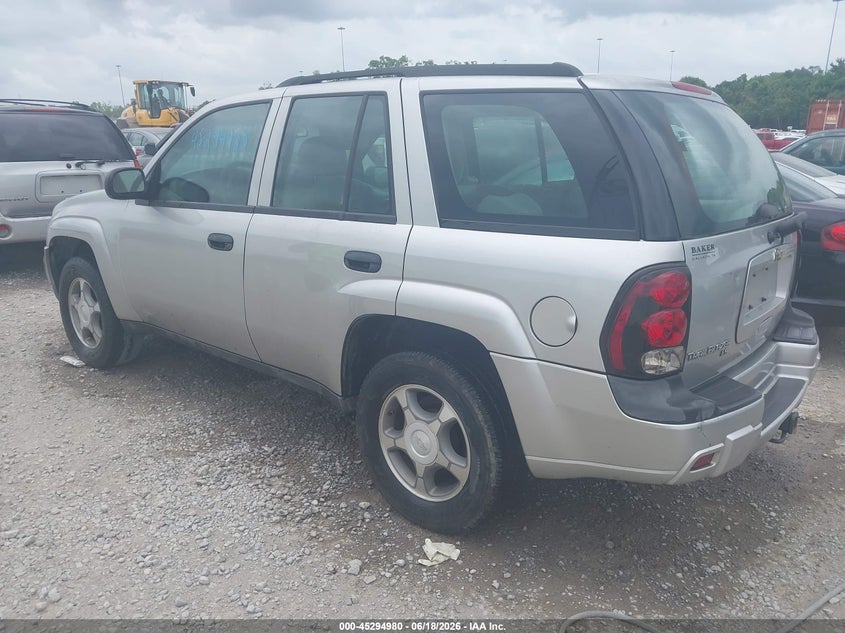 2008 Chevrolet Trailblazer VIN 1GNDS13S082227629 IAAI salvage auction — NORMAL WEAR, Clear (Tennessee), sold $450 on 2026-07-09 (photo 3)