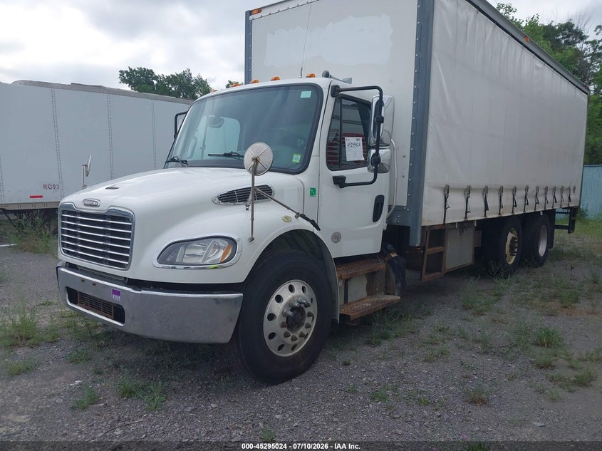 2017 Freightliner M2 106 VIN 3ALACXDT2HDJG1896 IAAI salvage auction — NORMAL WEAR, Clear (North Carolina), sold $7,600 on 2026-07-22 (photo 2)