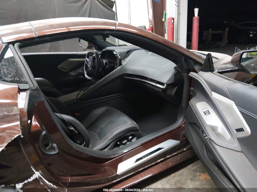 2023 Chevrolet Corvette VIN 1G1YB3D46P5108639 IAAI salvage auction — SIDE, Salvage Title, sold $31,500 on 2026-08-01 (photo 5)