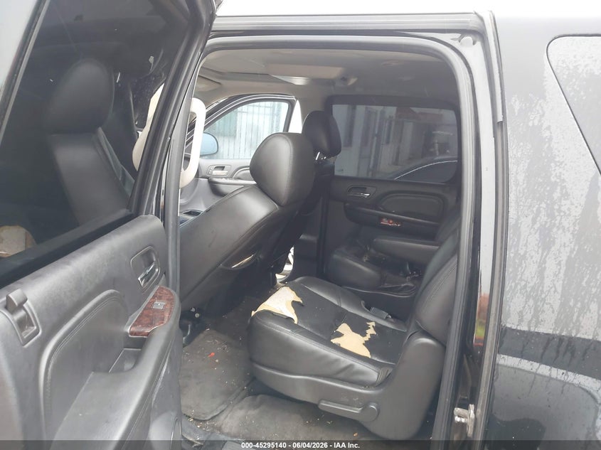 2013 Gmc Yukon xl VIN 1GKS2MEF9DR249250 IAAI salvage auction — NORMAL WEAR, Clear (Indiana), sold $925 on 2026-07-07 (photo 8)