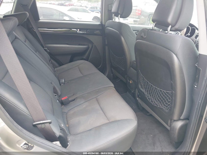 2011 Kia Sorento VIN 5XYKT3A18BG042115 IAAI salvage auction — NORMAL WEAR, Certificate Of Title (Montana), sold $500 on 2026-07-23 (photo 8)