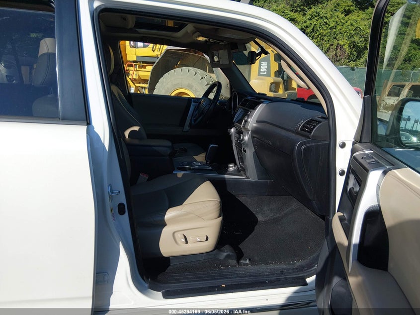 2011 Toyota 4runner VIN JTEBU5JR7B5044795 IAAI salvage auction — LEFT SIDE, Salvage - Greater Than 75% (Maryland), sold $10,900 on 2026-07-16 (photo 5)