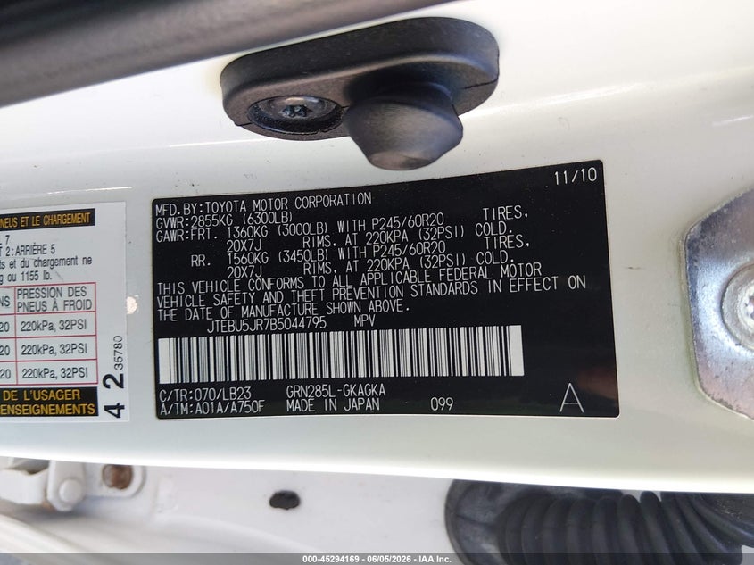2011 Toyota 4runner VIN JTEBU5JR7B5044795 IAAI salvage auction — LEFT SIDE, Salvage - Greater Than 75% (Maryland), sold $10,900 on 2026-07-16 (photo 9)