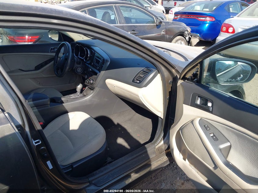 2013 Kia Optima VIN 5XXGM4A77DG226918 IAAI salvage auction — NORMAL WEAR, Clear-Dealer Only (Arizona), sold $775 on 2026-07-28 (photo 5)