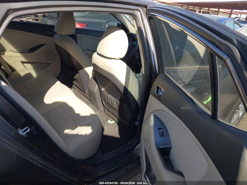 2013 Kia Optima VIN 5XXGM4A77DG226918 IAAI salvage auction — NORMAL WEAR, Clear-Dealer Only (Arizona), sold $775 on 2026-07-28 (photo 8)