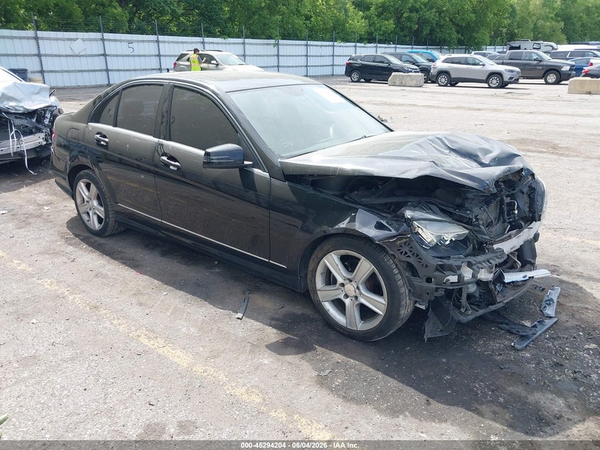 2011 Mercedes-benz C-klasse VIN WDDGF8BB1BR185108 IAAI salvage auction — FRONT END, Clear (Michigan), sold $675 on 2026-07-27 (photo 1)