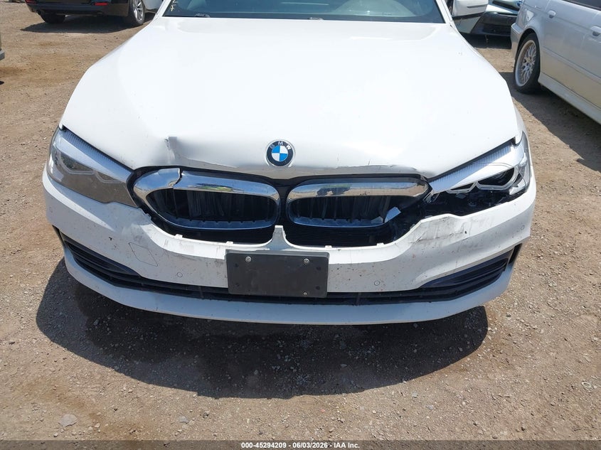 2018 BMW 5er VIN WBAJA5C50JG899390 IAAI salvage auction — FRONT END, Salvage Title, sold $8,675 on 2026-07-06 (photo 6)