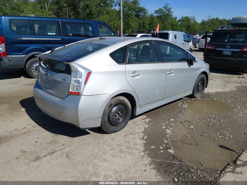 2011 Toyota Prius VIN JTDKN3DU5B0291199 IAAI salvage auction — NORMAL WEAR, Original (New Hampshire), sold $950 on 2026-07-08 (photo 4)