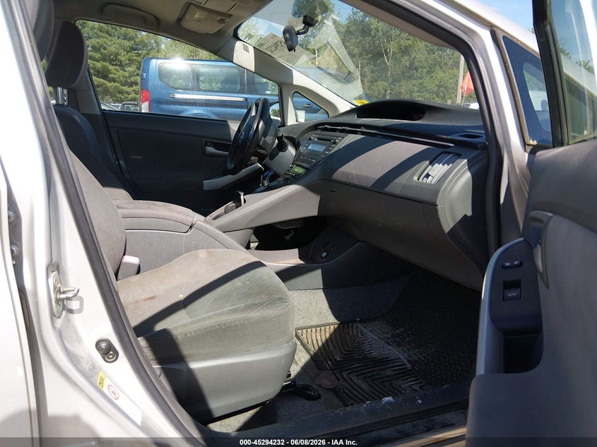 2011 Toyota Prius VIN JTDKN3DU5B0291199 IAAI salvage auction — NORMAL WEAR, Original (New Hampshire), sold $950 on 2026-07-08 (photo 5)