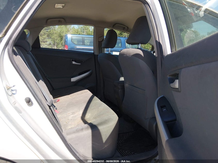 2011 Toyota Prius VIN JTDKN3DU5B0291199 IAAI salvage auction — NORMAL WEAR, Original (New Hampshire), sold $950 on 2026-07-08 (photo 8)