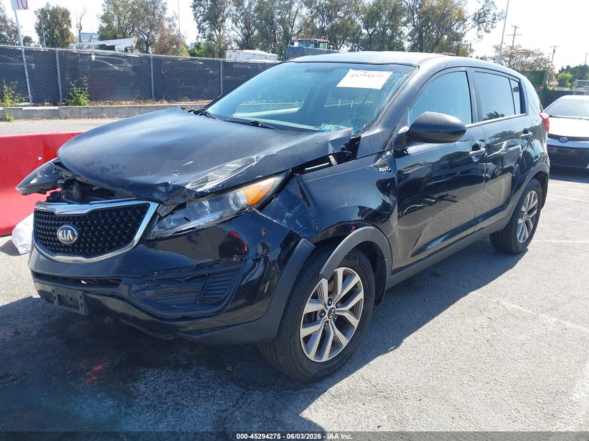 2016 Kia Sportage VIN KNDPBCAC5G7853417 IAAI salvage auction — LEFT FRONT, Salvage Title, sold $900 on 2026-07-07 (photo 2)