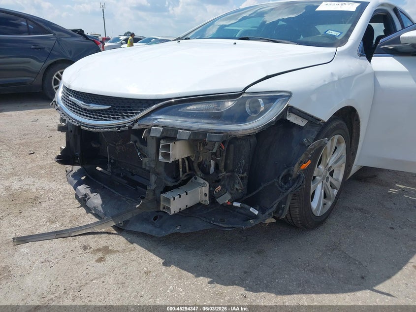 2015 Chrysler 200 VIN 1C3CCCAB7FN719266 IAAI salvage auction — FRONT END, Salvage (Texas), sold $1,025 on 2026-08-24 (photo 6)