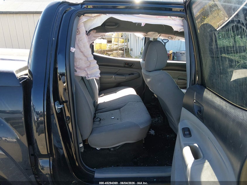 2012 Toyota Tacoma VIN 5TFJU4GN3CX023415 IAAI salvage auction — ROLLOVER, Salvage (Oregon), sold $2,200 on 2026-07-27 (photo 8)