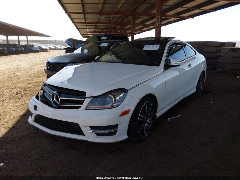 2015 Mercedes-benz C-klasse VIN WDDGJ8JB4FG367046 IAAI salvage auction — RIGHT FRONT, Salvage Title, sold $825 on 2026-07-21 (photo 2)