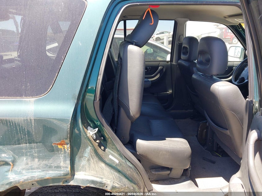 2001 Honda Cr-v VIN JHLRD187X1S011793 IAAI salvage auction — NORMAL WEAR, Salvage (California), sold $550 on 2026-07-09 (photo 8)