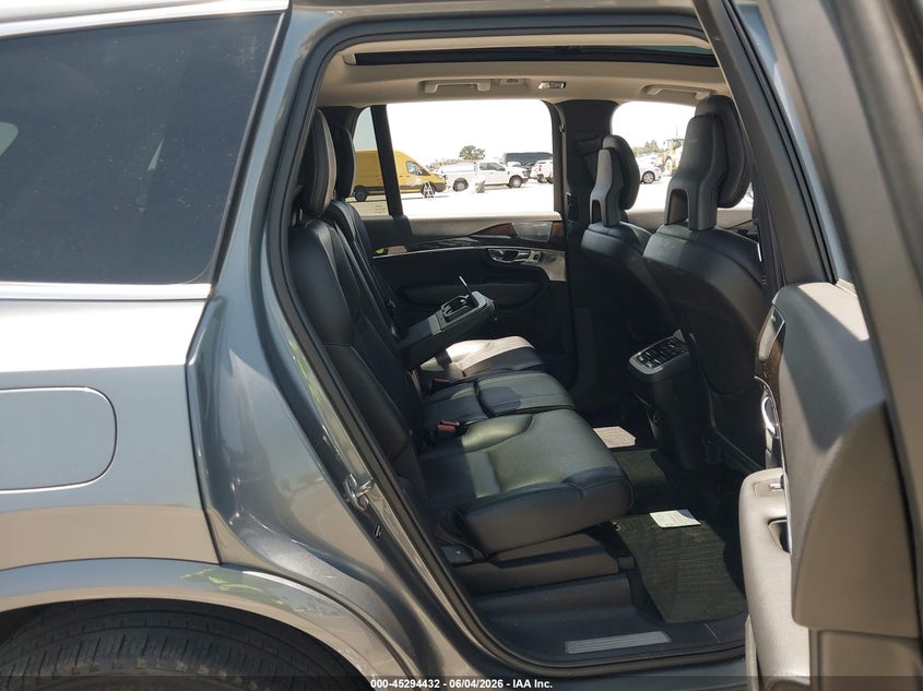 2016 Volvo Xc90 VIN YV4A22PK4G1077280 IAAI salvage auction — SIDE, Salvage Title, sold $5,700 on 2026-07-14 (photo 8)