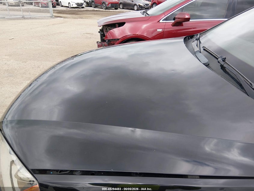2012 Volkswagen Touareg VIN WVGEF9BP4CD006301 IAAI salvage auction — HAIL, Clear (Oklahoma), sold $2,200 on 2026-08-04 (photo 6)