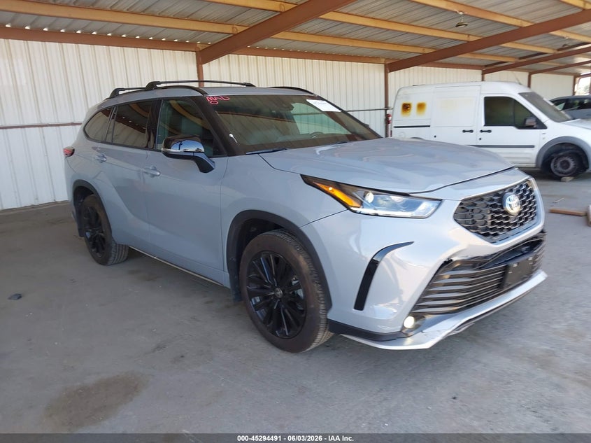 2025 Toyota Highlander VIN 5TDKDRBH3SS590778 IAAI salvage auction — LEFT FRONT, Salvage Title, sold $34,250 on 2026-07-09 (photo 1)