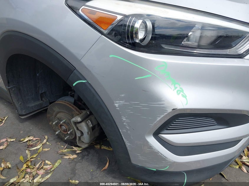 2017 Hyundai Tucson VIN KM8J23A45HU533219 IAAI salvage auction — THEFT, Salvage Title, sold $2,950 on 2026-08-02 (photo 6)