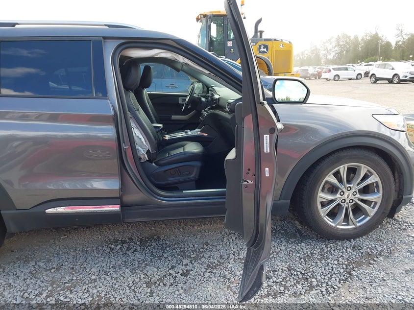 2023 Ford Explorer VIN 1FMSK8FH7PGA57274 IAAI salvage auction — SIDE, Salvage Title, sold $6,800 on 2026-07-22 (photo 5)