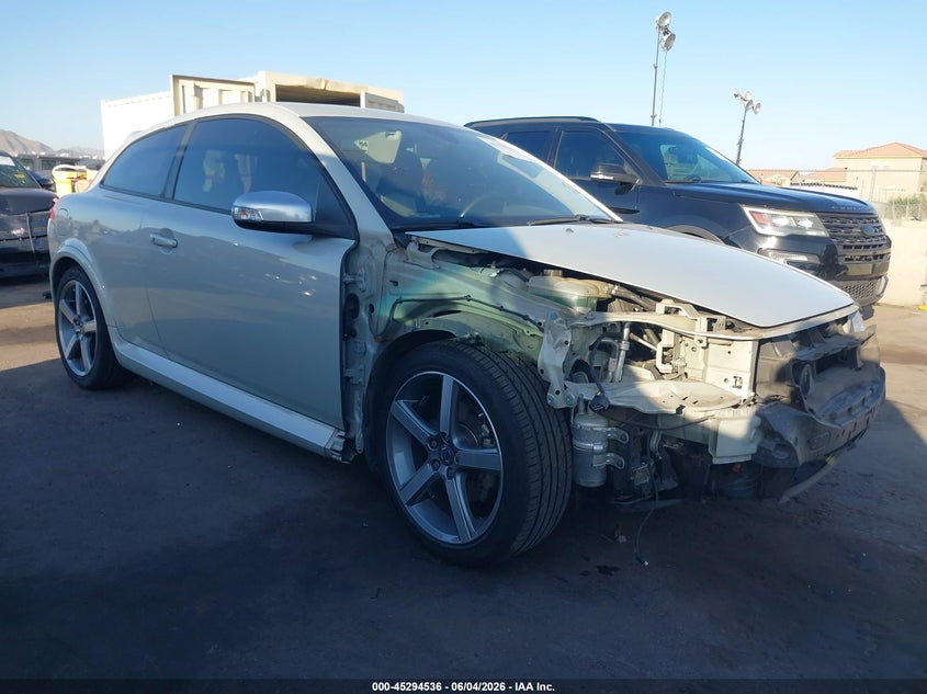 2012 Volvo C30 VIN YV1672MK8C2286941 IAAI salvage auction — RIGHT FRONT, Salvage Title, sold $800 on 2026-07-14 (photo 1)