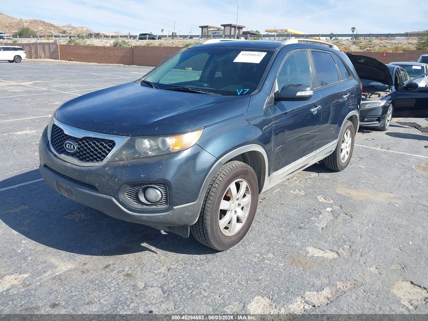 2011 Kia Sorento VIN 5XYKT3A12BG072890 IAAI salvage auction — NORMAL WEAR, Clear - Dealer Only (California), sold $550 on 2026-07-09 (photo 2)