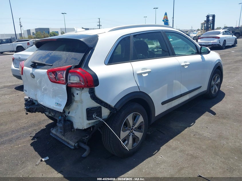 2017 Kia Niro VIN KNDCB3LCXH5104377 IAAI salvage auction — REAR END, Salvage Title, sold $1,950 on 2026-07-17 (photo 4)