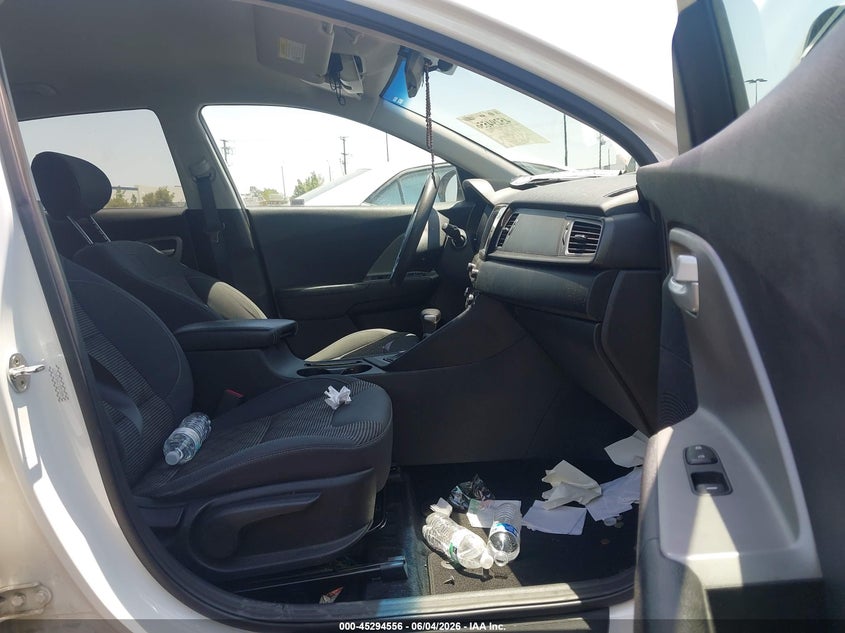 2017 Kia Niro VIN KNDCB3LCXH5104377 IAAI salvage auction — REAR END, Salvage Title, sold $1,950 on 2026-07-17 (photo 5)