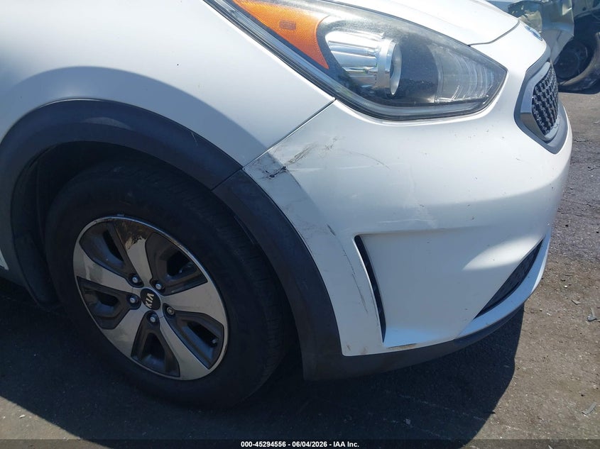 2017 Kia Niro VIN KNDCB3LCXH5104377 IAAI salvage auction — REAR END, Salvage Title, sold $1,950 on 2026-07-17 (photo 6)